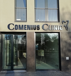 3D reklama a 3D loga Commenius Clinic Detail Npisu