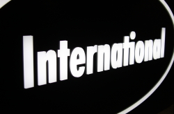 Světelný Box International detail boční.